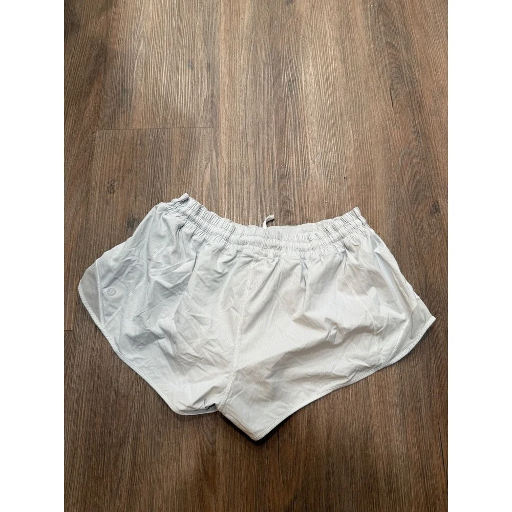 Lululemon Speed Up Low-Rise Lined Shorts 2.5